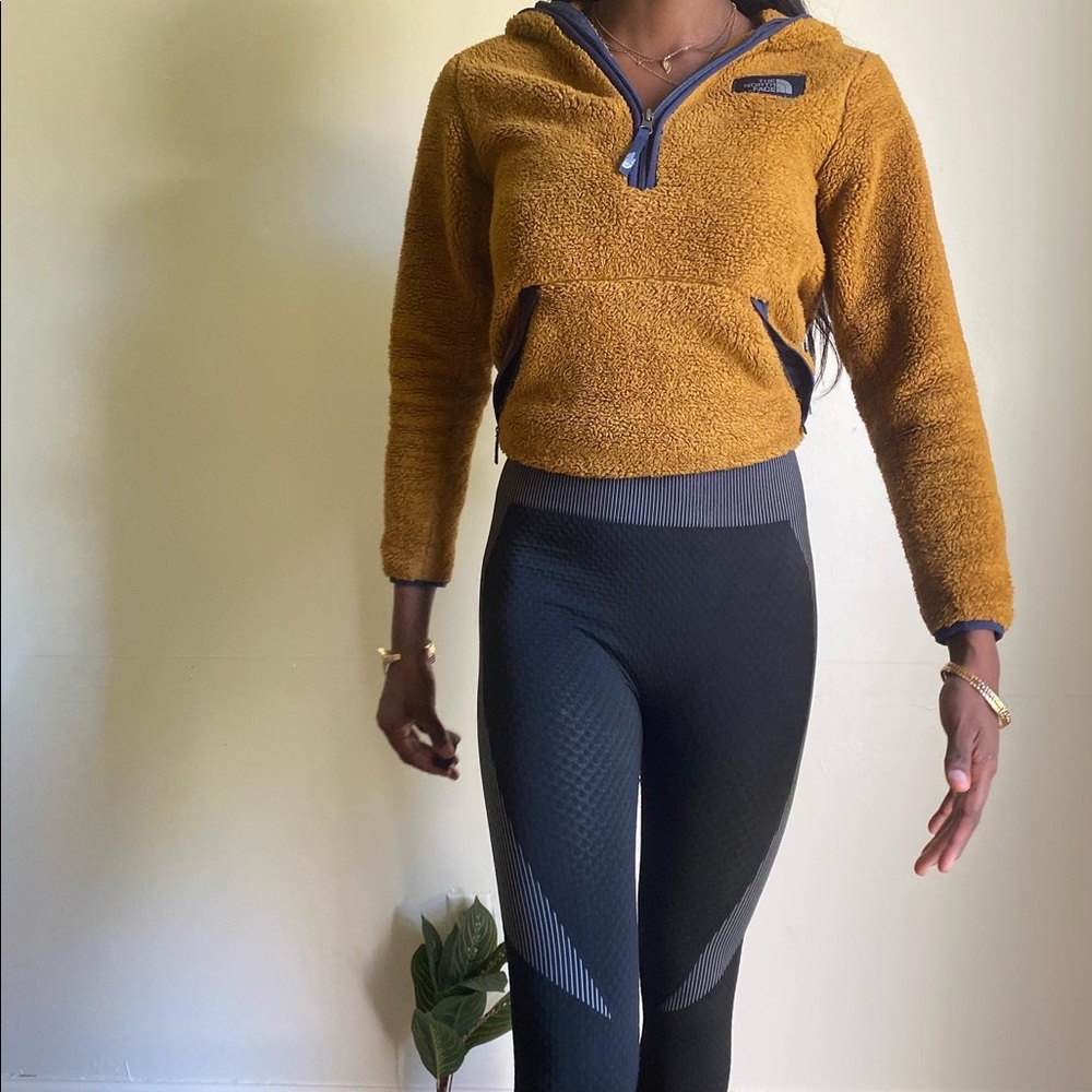 Honey Mustard North Face Jacket 🍯